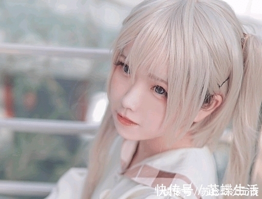 动漫|初中生cos“穹妹”走红,“公主跪”坐姿亮了,网友:学不来!