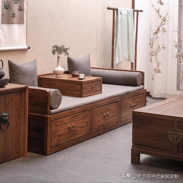 家具|一屋子新中式榆木家具，这种充满岁月沉淀的美，简直太震撼了