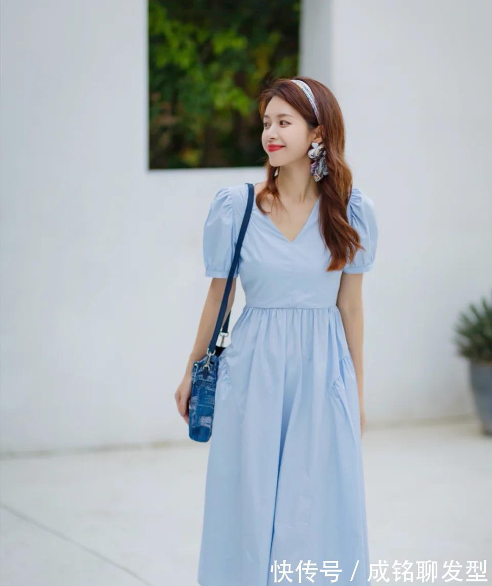 衣领|夏装单品设计重点是衣领,V字领继续霸榜,小翻领大方领备受青睐