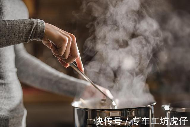 水果|伤胃又烂胃的“水果”已揪出，年轻人爱吃，互相转告：趁早忌口