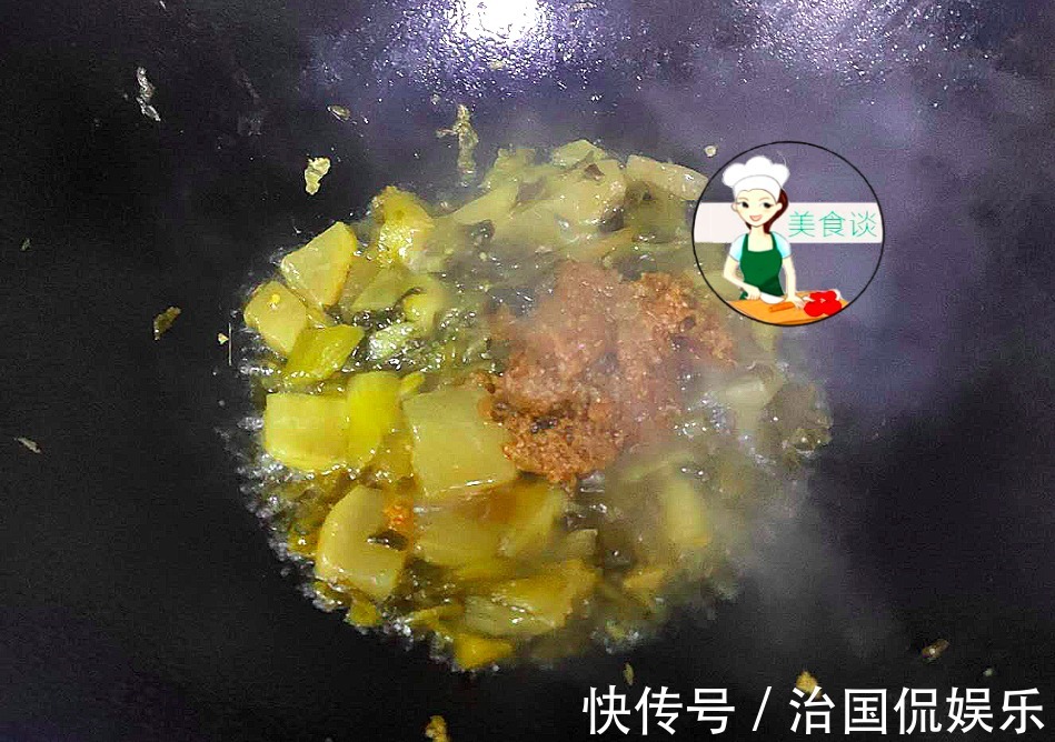 煮鱼片时，第一步先下锅就错了，厨师长教您一招，鱼嫩滑不腥不散