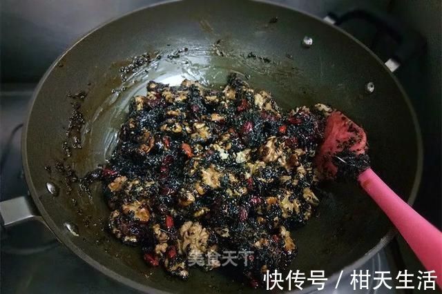 黑芝麻红枣核桃糖：健康零食，不甜不腻，好吃到停不下来！