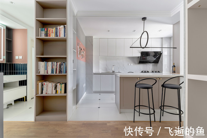 隔断|少见100㎡三居改两居,大胆配色尽显高级