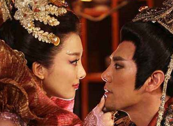 纣王|比干挖心后,明明可以活着,为何见到卖菜妇人说一句话就死了?