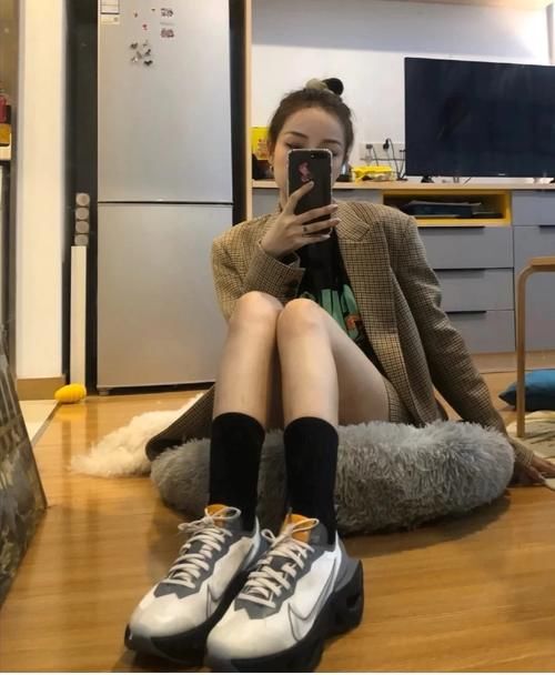 今年最想要的一双鞋，看着“丑”，但穿起来又显高又时髦