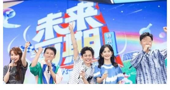 曝《快本》改名《你好星期六》，快樂家族正式解散？只剩何炅一人