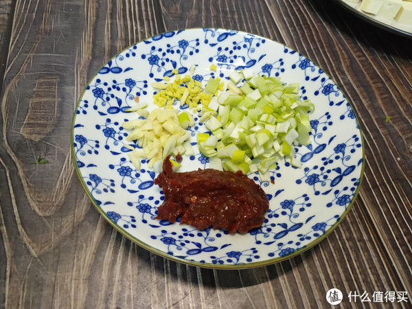 吃了30年包子,还是这馅最解馋,麻辣鲜香,做一次吃一周,省事