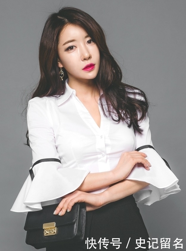 气质美女|优雅高贵的气质美女,精致OL套裙显职场女神范,眼神明媚大气