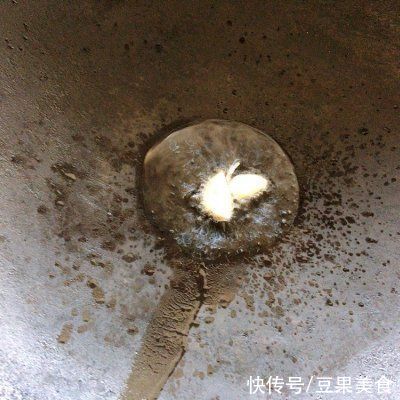 时蔬界的经典黑白配，山药炒木耳