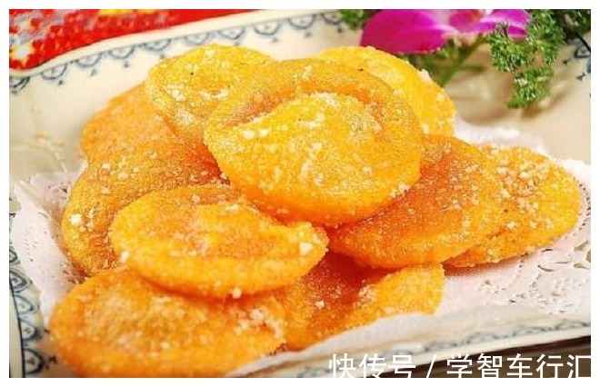 南瓜|妈妈做了几十年的饼，金黄的表皮和软糯的口感，让我跟着她一起做