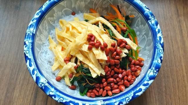 凉菜|夏日最开胃填肚子的凉拌菜，凉爽开胃，很是下饭，每次一盘不够吃
