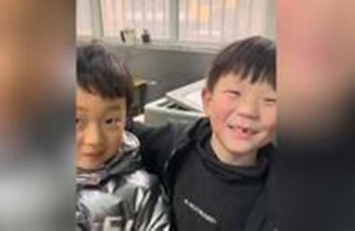 搞笑|小学生的搞笑作业,老师看了发出鹅般的笑声,李白气得要恢复名誉