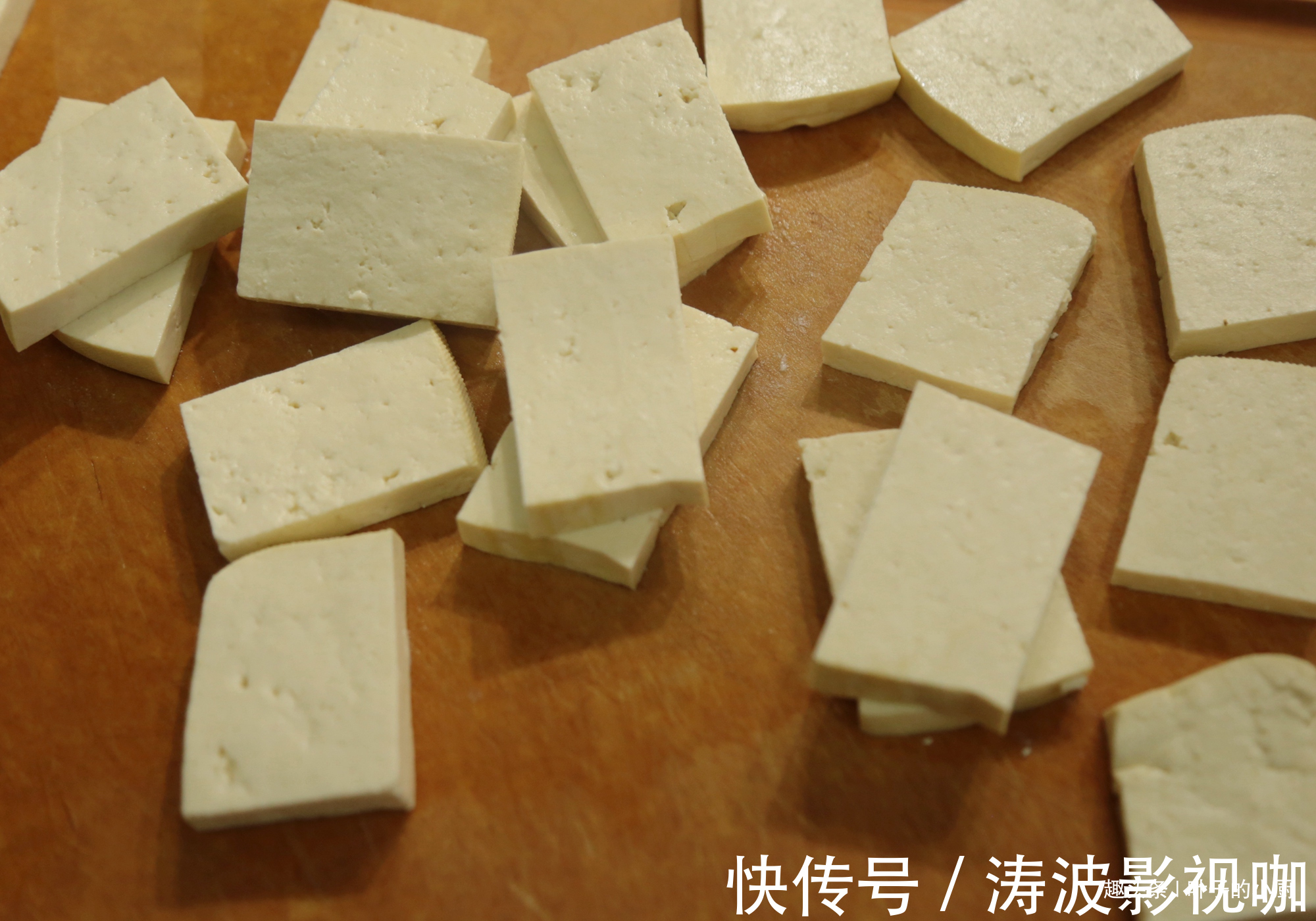 老少皆宜|豆腐吃了几十年,才知道和“他”是绝配,成本不足5元,比肉还香