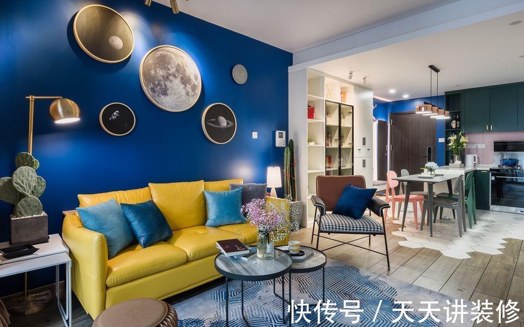 小星球|克莱因蓝加上亮丽黄,撞色的设计更为独特,满足我们对新家的设想