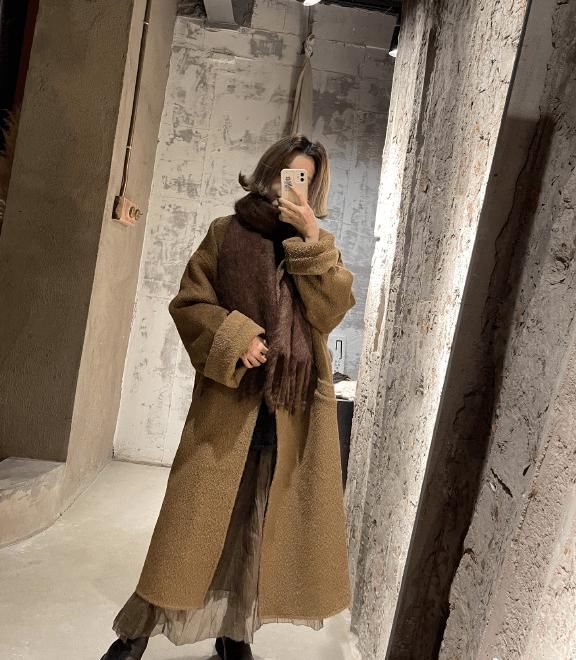  围巾|大衣+围巾，厚毛衣+围巾=入冬“王炸cp!”