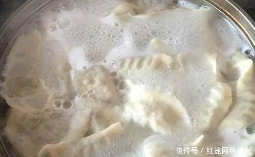 好吃|第一次用这种馅做饺子, 全家人抢着吃, 说太好吃了