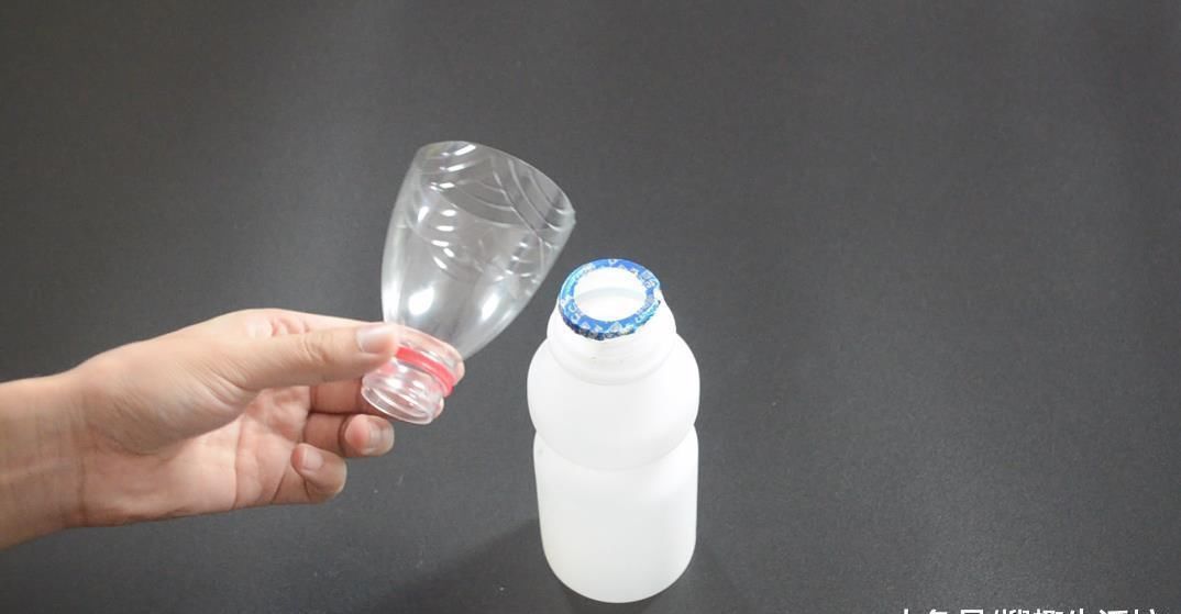 妙用|废弃的塑料瓶简单剪几刀, 放在家里有大用处, 看完你会感谢我的