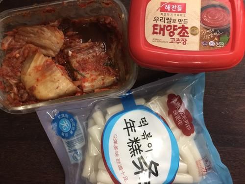 步骤|辣白菜炒年糕，香味浓郁，步骤简单，自己学会想吃不用外面买