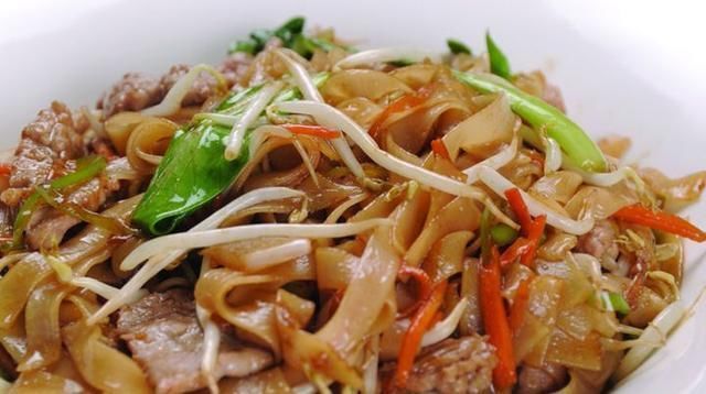 己在家做|教你在家做炒面,几步就上桌,劲道又爽滑,一家老少都爱吃