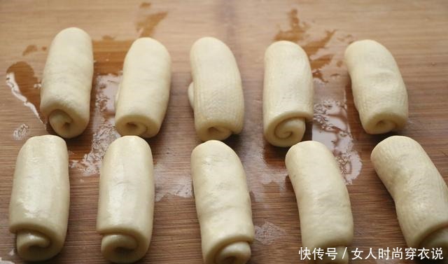 做法|家里有面粉试试这样吃,层次多又酥脆,食材简单,做法一看就会