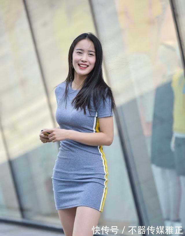 气质|优雅气质的连衣裙可是必备品,搭配风格时尚一些,时髦个性