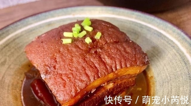 年夜饭|年夜饭菜单出炉,一家人10个热菜4个凉菜,个个是硬菜,喜庆吉祥