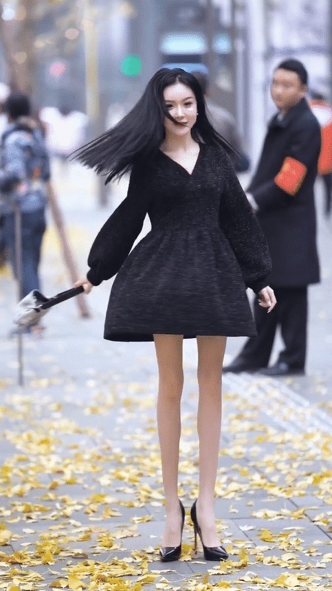 高跟鞋|街拍不怕小姐姐不够高,就怕高挑的小姐姐还穿高跟鞋