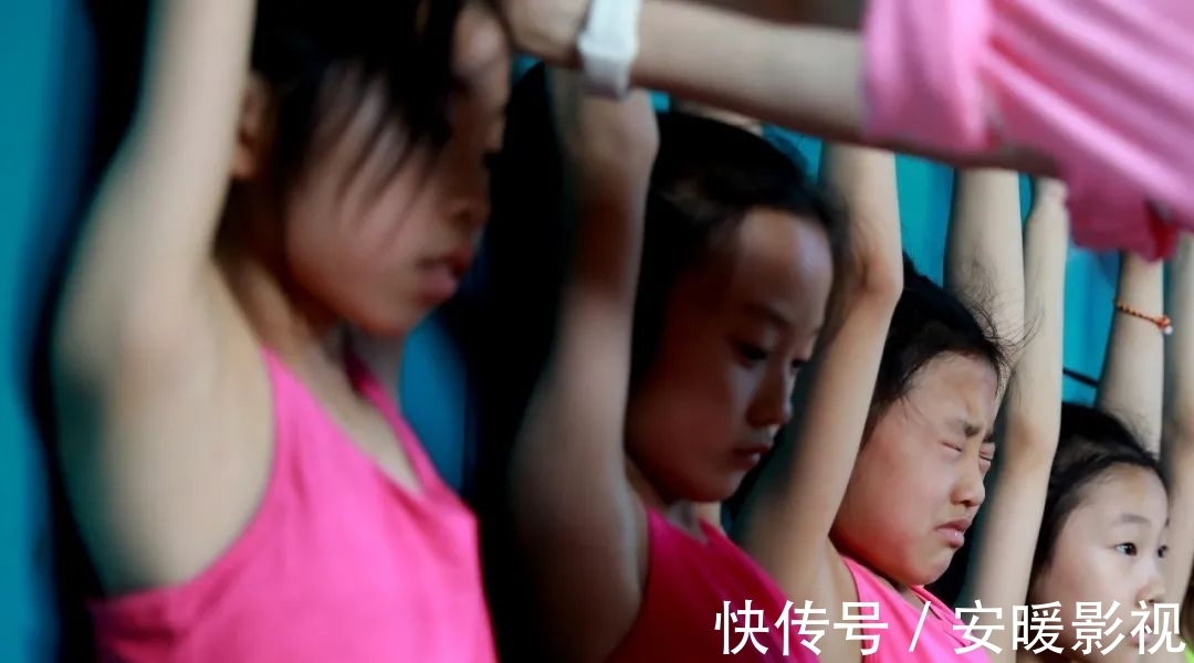 运动员|全红婵走红，丘索维金娜退役，运动员的残酷另一面