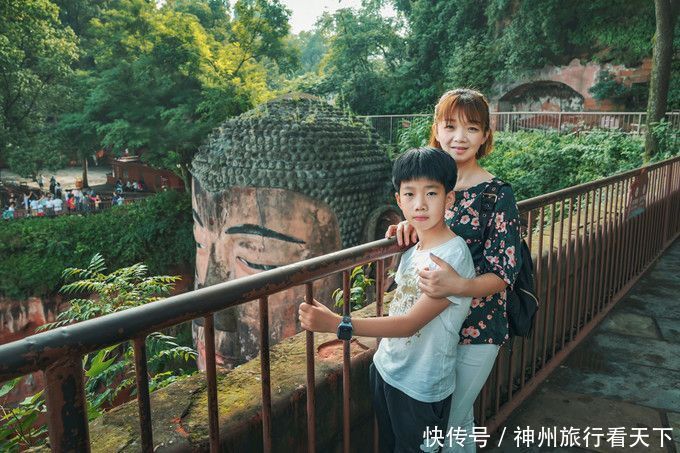 看网友旅游交流,四川旅游6天路线推荐,当地评价好的优秀导游,四川成都旅游景点攻略