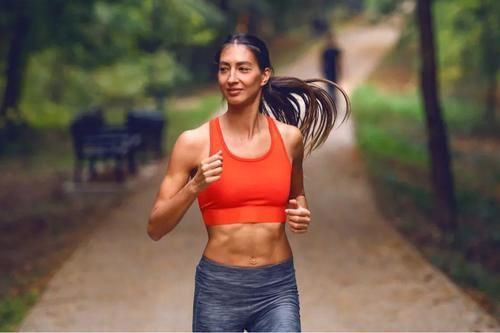 训练|坚持跑步给你留下训练痕迹了吗？跑者的十大形态特征