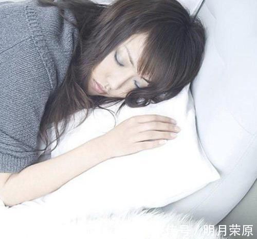 睡眠质量|睡觉时总在凌晨三四点醒来,再难入睡?4个办法帮助改善失眠