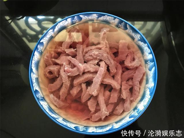  记住|炒牛肉时别直接下锅，记住3个小技巧，牛肉软嫩不塞牙，入味好吃