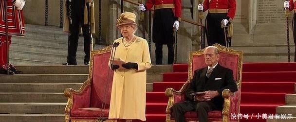 陪伴了英国女王几十年的珍珠项链,不同场合不同美,年轻精致到老