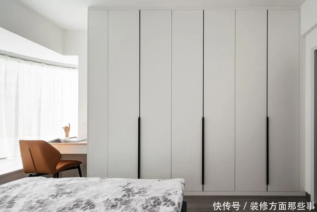 厨房|113㎡现代简约,厨房这样设计太聪明,通透亮堂,颜值还高!