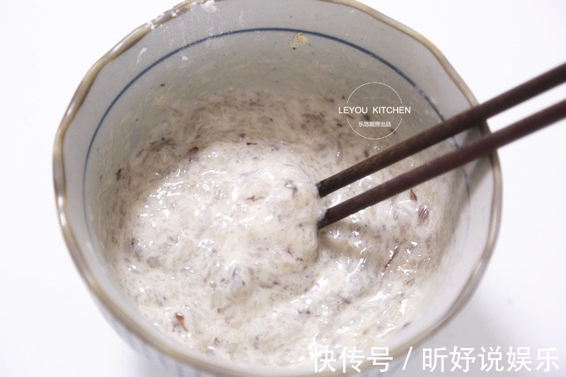 用水煮的一道菜，一滴油没放，鲜美又清爽，连汤都不想剩下