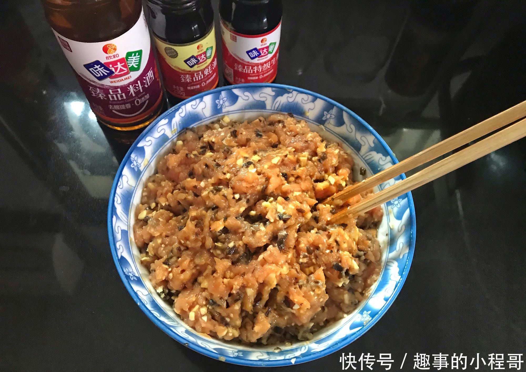 做蛋饺用鸡蛋还是用鸭蛋?老爸不外传的手艺,蛋饺耐煮不破有窍门