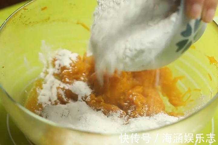 q弹|3分钟学会南瓜新做法,香甜软嫩不粘牙,比果冻还Q弹,一看就会