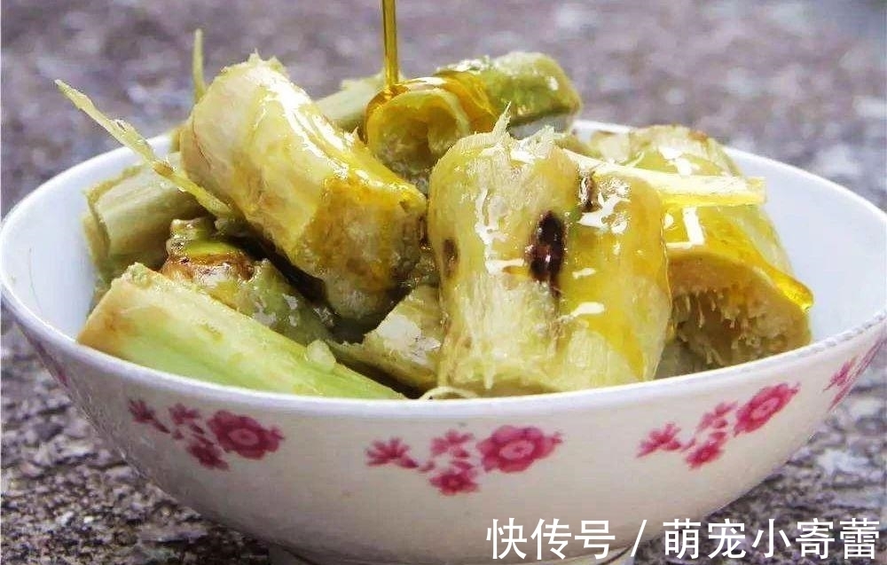 口感|这种菜老了也能吃,很多人砍回去做腌菜,口感似果冻,下饭是一绝