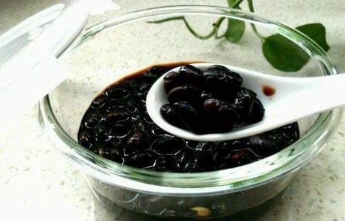 黑豆|醋泡黑豆有什么作用？可别小瞧它，很多养生朋友都在吃！