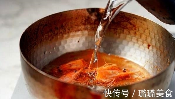 泰式海鲜酸辣汤|10分钟搞定泰式海鲜酸辣汤,清爽又开胃,还够鲜