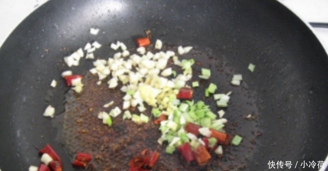 睡眠不好的人,看到此菜可不能错过,不但好吃,还能让人睡的香