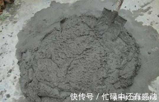水泥|为什么泥工都不用水泥贴瓷砖了都流行用这种材料代替,太聪明了