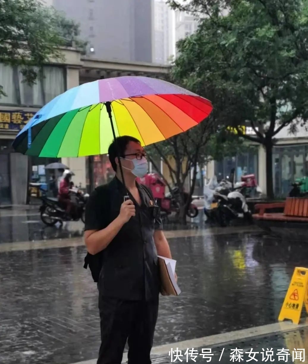 汪希|雪里来雨里去 这栋价值1.6亿的商业楼赶在年前成功过户了!