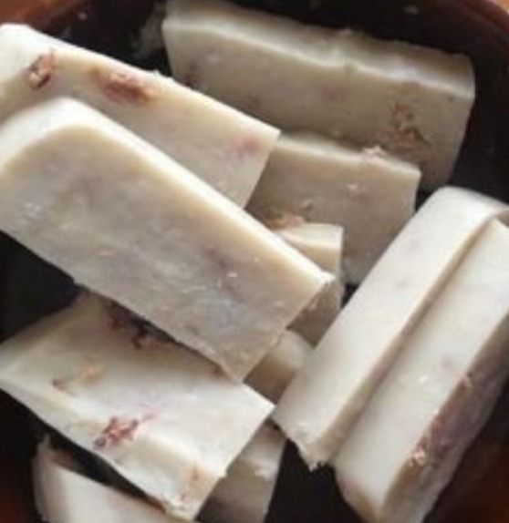 老太|女性不想老太快,多吃此物,头发变黑了,皮肤细腻了,子宫会更好