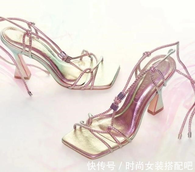 方头 今年夏天,好看的凉鞋长这样!今年夏天,好看的凉鞋长这样!