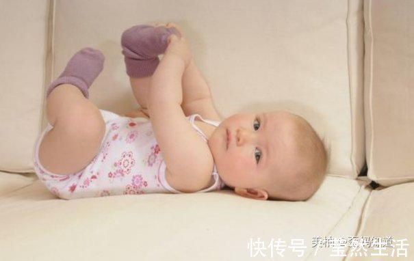 2岁女宝“性早熟”，只因平时一个坏习惯，家长悔不当初