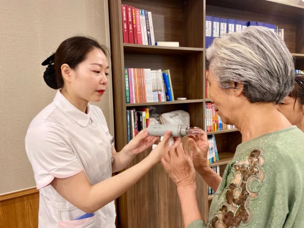 呼吸操|【我为群众办实事】江津区中心医院:“医”心向党庆百年,健康服务到身边