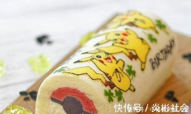 被称为美食料理达人的日本妈妈,做的蛋糕切开后,惊艳整个朋友圈