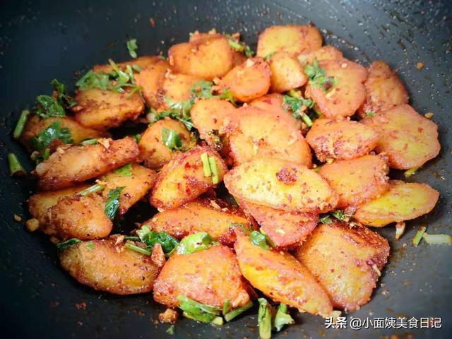 土豆丝|夏天爱出汗，身体疲倦困乏，这种高钾食物别忘吃，蒸熟一煎，真香