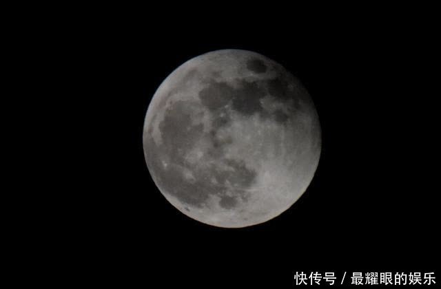 新华社记者 新华全媒+|“超级红月亮”